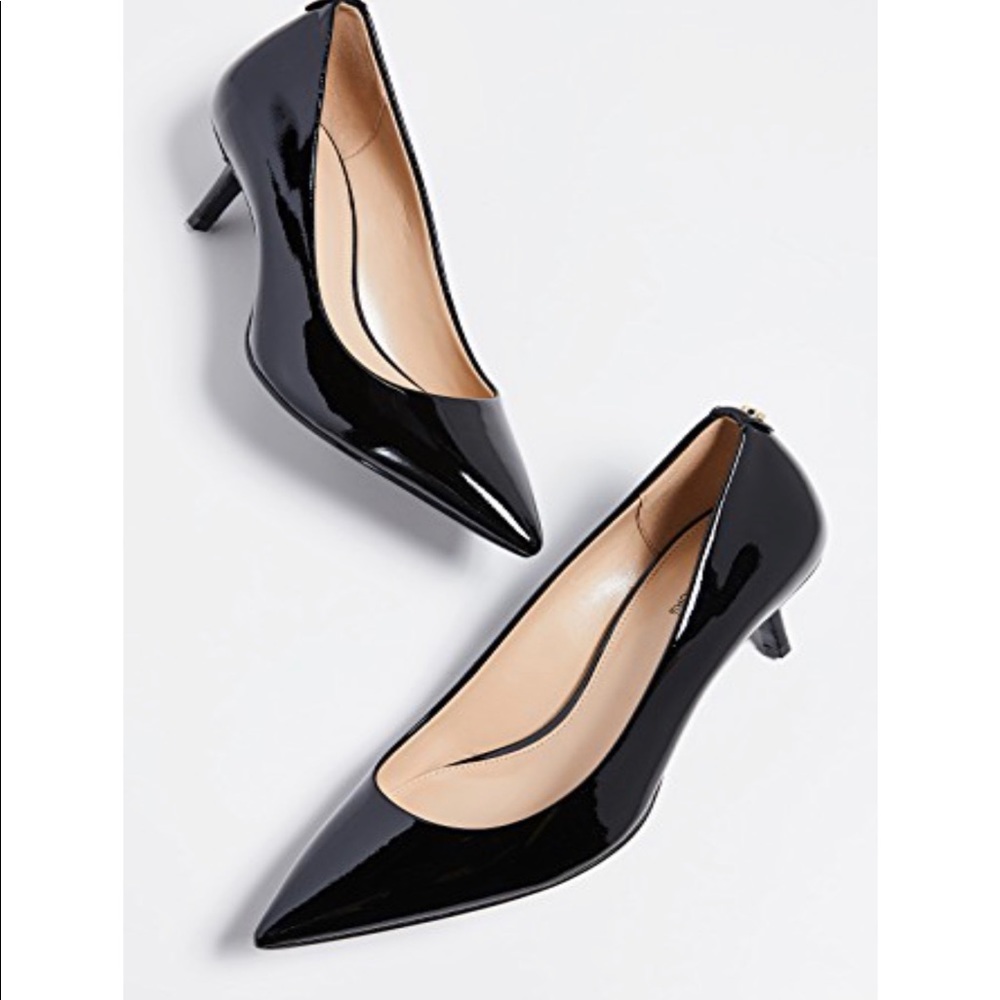 Michael Kors MK Flex Kitten Pump. NWOT